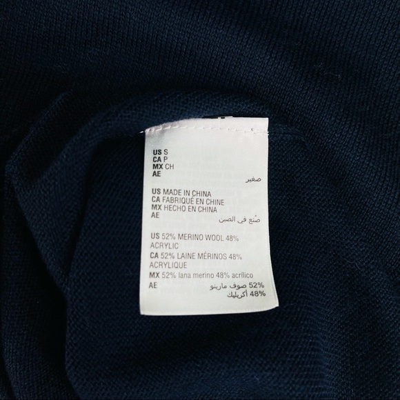 Club Room Merino Wool Blend V-Neck Men’s Sweater - Picture 4 of 8